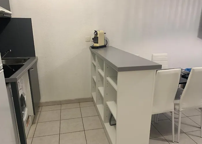 Chez Miky מלון